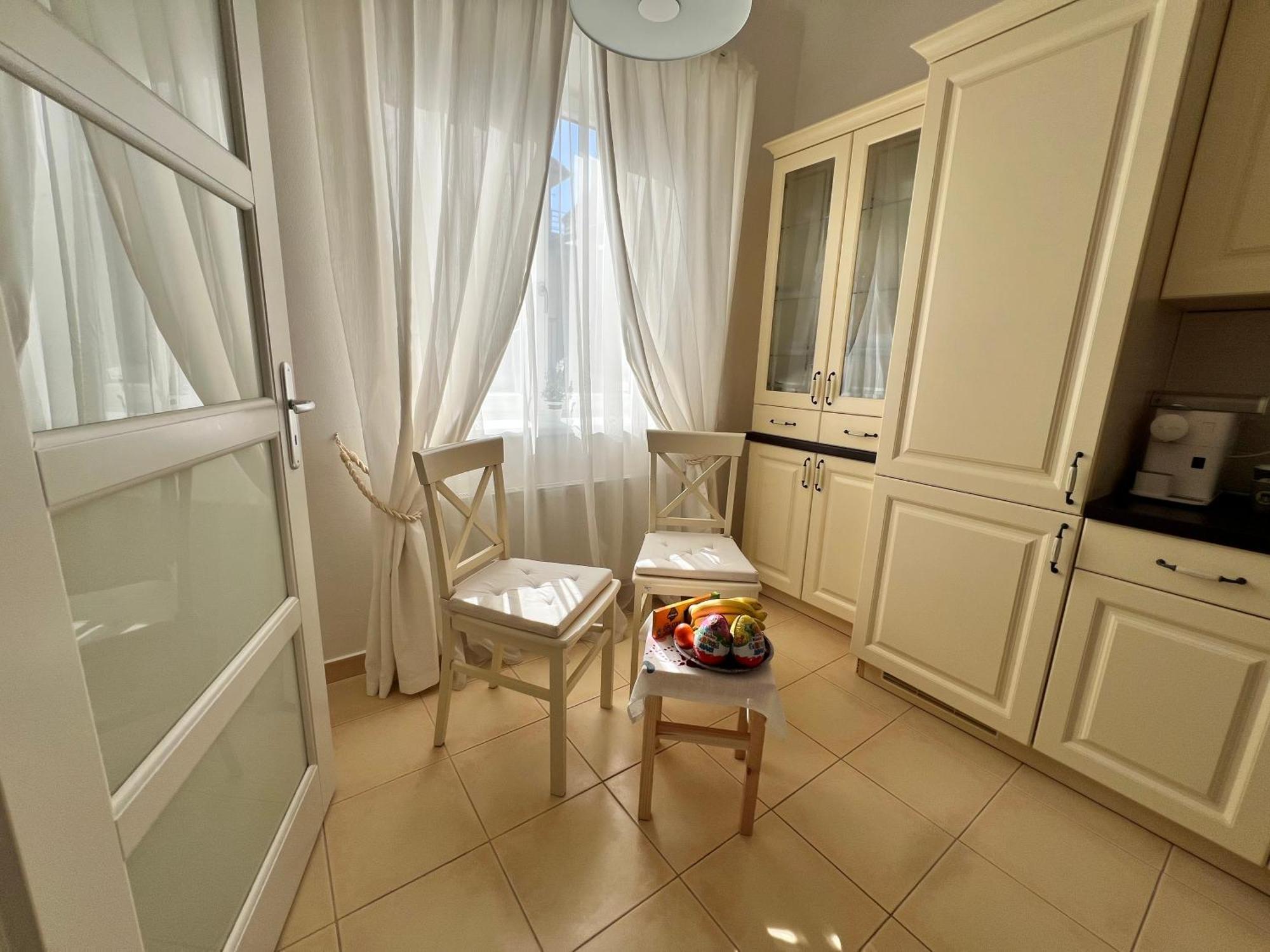 Veleslavin Villa *